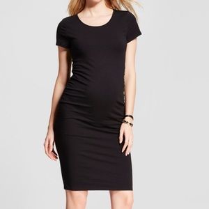 Liz Lange Maternity Short Sleeve Dress